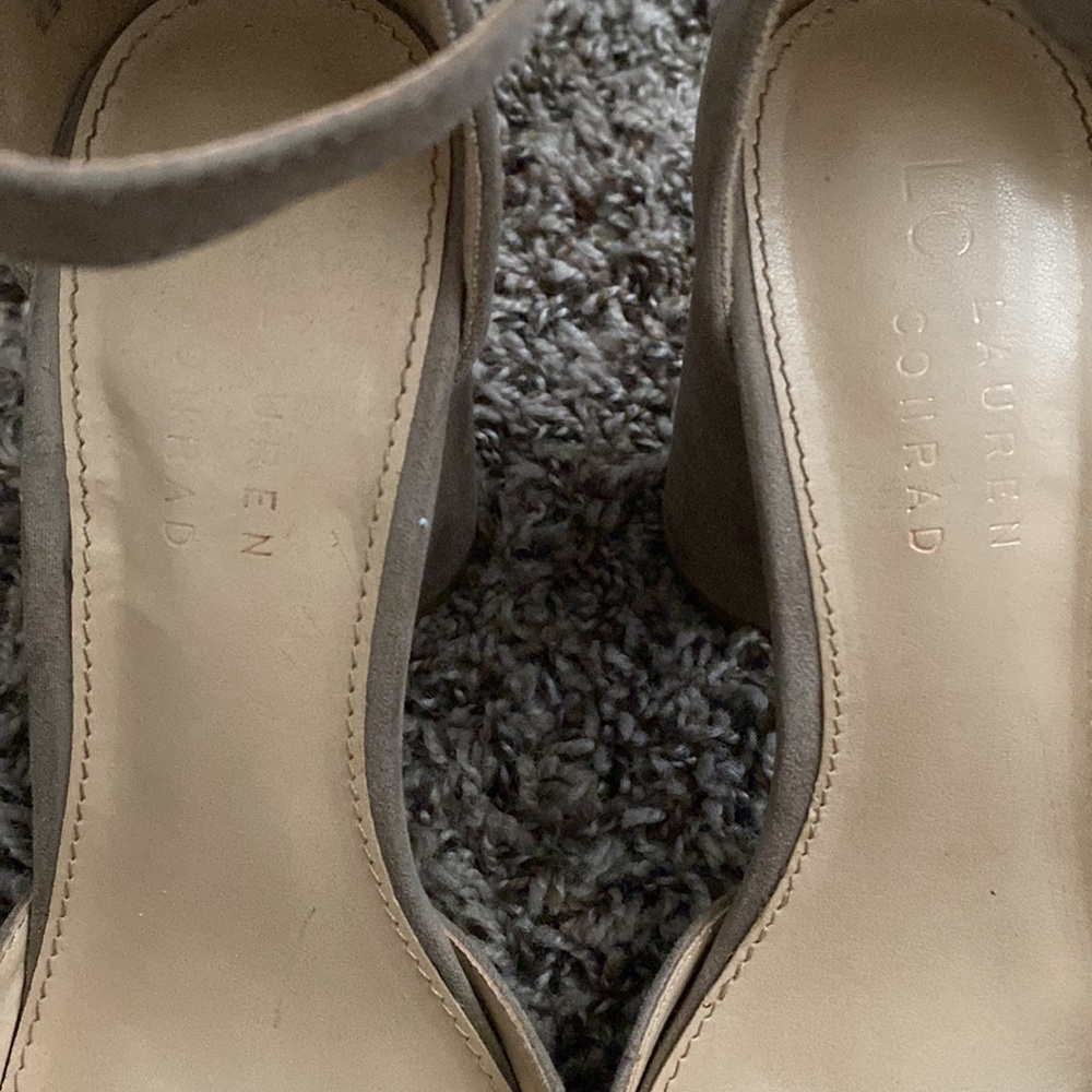 Heels - Picture 7 of 7